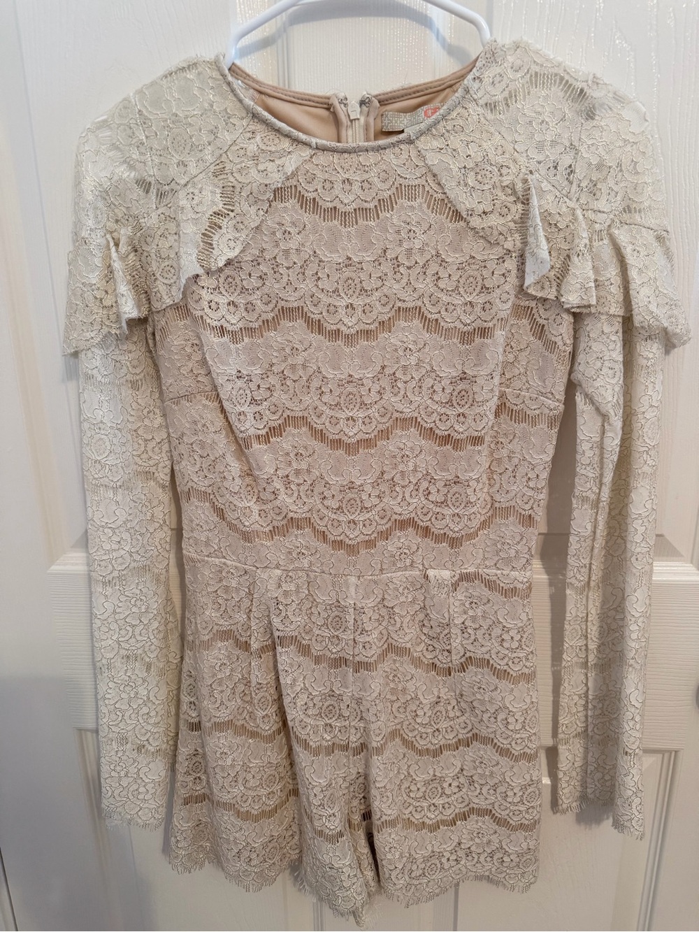 GB Cream Lace Long-Sleeve Romper ~Size Small